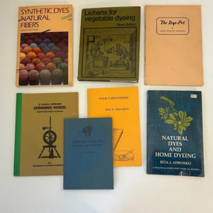 Yarn Dyeing Spinning Book Lot 7 Vintage Books HC and PB Natural Dyes Fiber Arts - Imagen 1 de 20