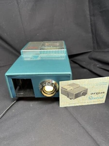 Proiettore diapositive a colori automatico Argus Special 55 vintage 35 mm e manuale 127 - Foto 1 di 10