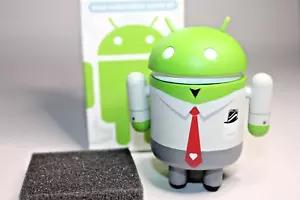 ANDREW BELL ANDROID SERIES 1 WORKER ROBOT DEAD ZEBRA DESIGNER ART TOY GOOGLE - Picture 1 of 3