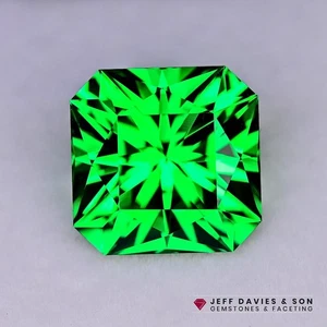 12.83ct LAB Vanadium YAG  – Yttrium Aluminum Garnet - Czochralski - Picture 1 of 2