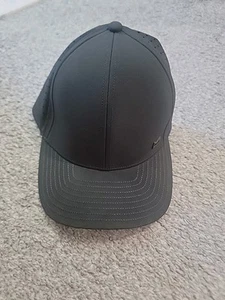 Melin Trenches Icon Hydro Black Performance Snapback Hat Classic - Picture 1 of 4