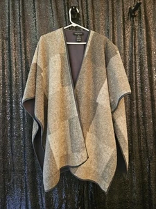 NEW one Size Fits All PARASUCO Fully Lined Open FrontWomens poncho cape-dy - Picture 1 of 6