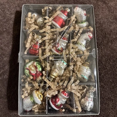 Set 12: Mini adornos navideños vintage nostálgicos de vidrio mercurio de granero de cerámica Foto 1 de 4