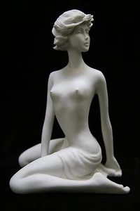Sexy Desnuda Sentada de Rodillas Estatua Italiana Escultura Vittoria Hecha en Italia - Imagen 1 de 1
