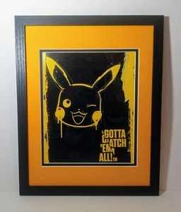 Póster fotográfico Pikachu con marco de exhibición de Pokémon 8x10 marco doble mate 11x14 - Imagen 1 de 4