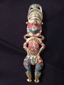 VINTAGE STATEMENT GOLDEN PIN BROOCH STUNNING AZTEC INSPIRED COLORFUL FIGURE - Picture 1 of 2