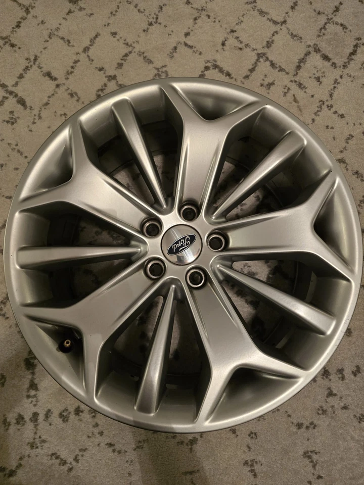 2013-2019 Ford Taurus 19x8-1/2in Wheel/Rim OEM:DG1Z1007E - Image 1 of 1