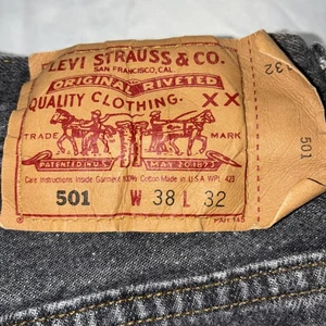 VINTAGE Levis 501 Jeans Blue 36x32 (tag 38x32) Made in USA Denim 80s Charcoal - Picture 1 of 10