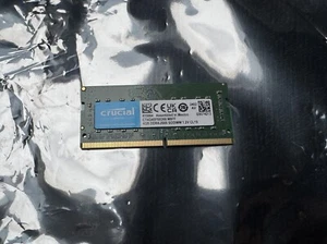 4GB Crucial CT8G4SFS8266.M8FE DDR4-2666 PC4-21300 RAM SO-DIMM memory CL19 - Bild 1 von 2