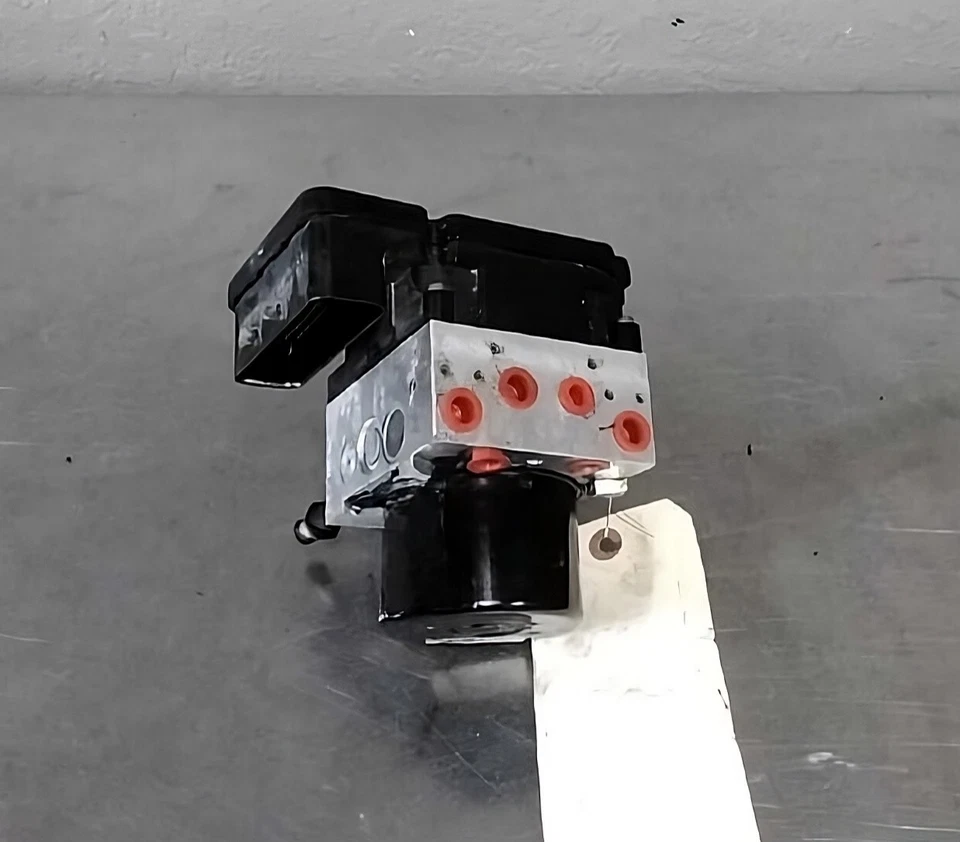 Conjunto de bomba actuador de freno antibloqueo ABS Suzuki XL-7 2007-2009 OEM 07-09 Foto 1 de 4