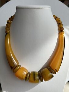 Vintage Style  Unique Design Amber Resin beads Necklace for sale