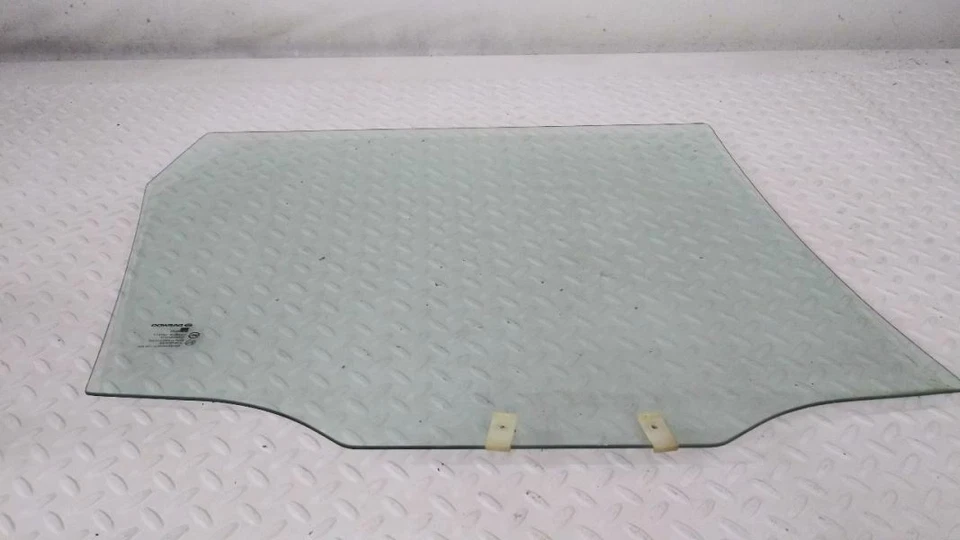 Puerta trasera de cristal para conductor Daewoo Nubira 98-02 Foto 1 de 4