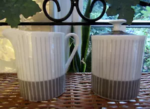 VINTAGE ARZBERG BAVARIA GERMANY PORCELAIN MILK JUG & SUGAR BOWL. - Picture 1 of 4