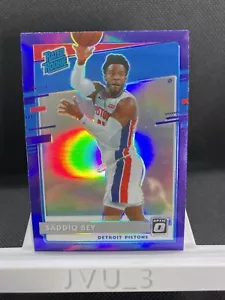 Donruss Optic Saddiq Bey 2020-21 radiocontrol púrpura Holo Prizm novato #169 pistones - Imagen 1 de 6