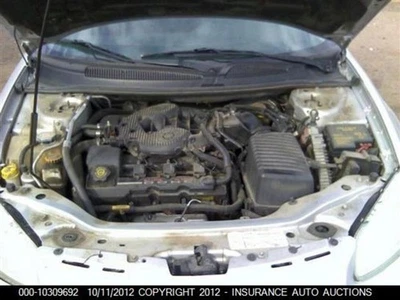 Conjunto de filtro de aire usado se adapta a: Chrysler Sebring Sdn 2002 2,7 grado A Foto 1 de 4