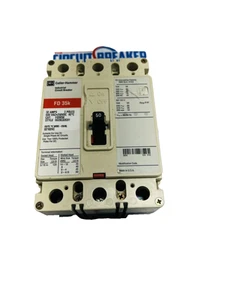 Cutler Hammer Eaton FD3050 3 Pole 50 Amp 600 Volt Bolt-On FD 35K FLAW - Picture 1 of 3