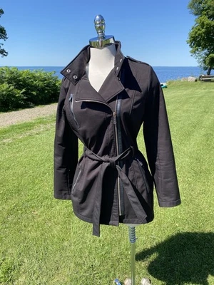 Chaqueta Michael Kors Negra Cremallera Descentrada Mujer Pequeña Forrada Resistente a la Intemperie Foto 1 de 4