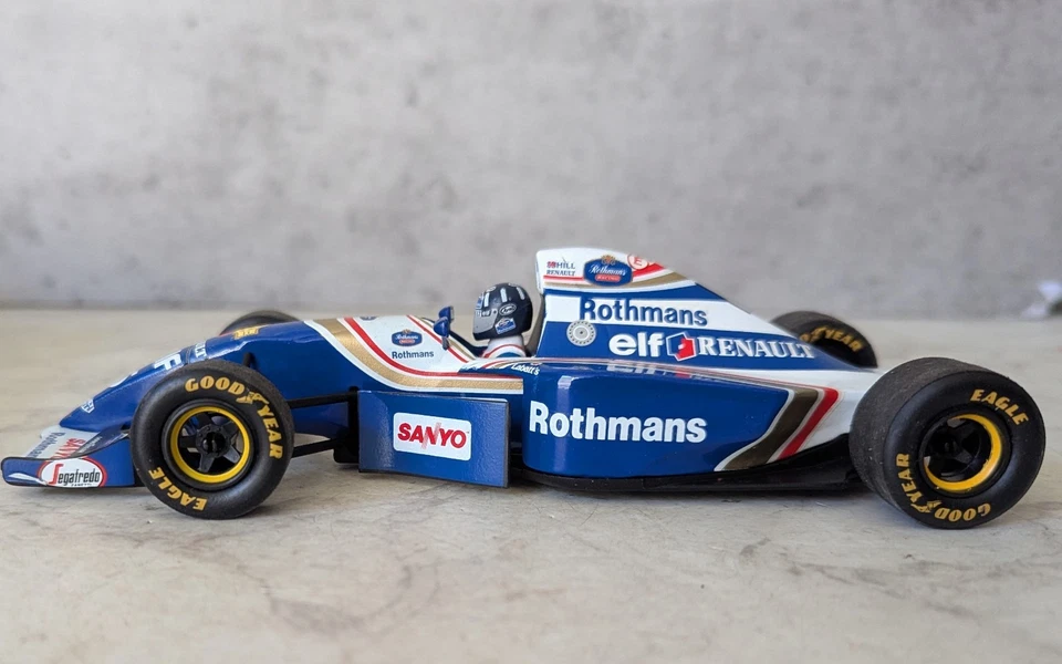 Coche de carreras ONYX Damon Hill Williams Renault FW16 DieCast F1 sin caja  Foto 1 de 4