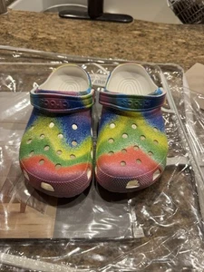 Crocs Unisex Classic Tie Dye Graphic Clog With White Inside US M6/W8 Great - Bild 1 von 5