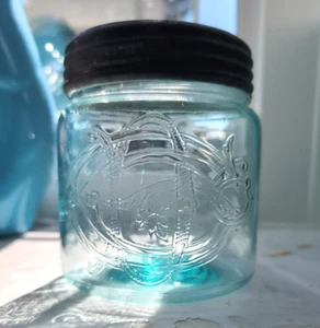 Antique Diamond Glass Co. of Canada Sealer Jar Aqua Blue Color - Bild 1 von 15