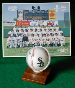 South Bend White Sox signierter Baseball mit Vitrine 1992 - Bild 1 von 9