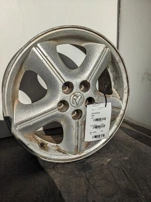 Rueda Sedán 16x6-1/2 Aluminio 5 Radios Fundido Se Adapta 04-06 STRATUS 1153067 Foto 1 de 4