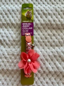 VIBRANT LIFE CAT BREAK AWAY COLLAR PINK W/ FLOWER AND BELL ONE SZ 8-12" NECK - Picture 1 of 2