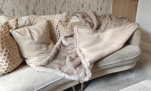 Cream & Oatmeal With Beige Polar Fleece Lining - High Quality Super Deluxe Throw - Picture 1 of 3