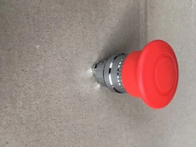 Botón de hongo Schneder ZB4BT84 Foto 1 de 4