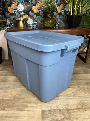 Rubbermaid ROUGHNECK Storage Tote 18 Gallon Blue Plastic Tub Box Container BIG - Image 1 of 4