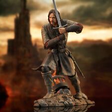 Aragorn (The Lord of the Rings) Gallery Statue