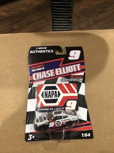 2023 Wave 1 Chase Elliott NAPA Gearwrench Salutes 1/64 NASCAR Authentics New - Picture 1 of 8