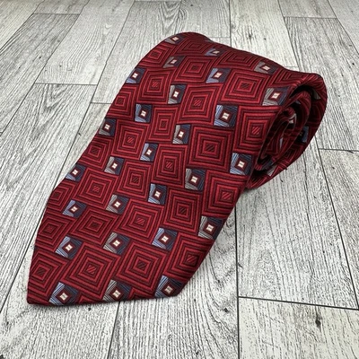 Corbata Jos A Bank Signature Collection 100 % seda diseño cuadrado rojo 4”W x 59”L Foto 1 de 4