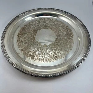 WM William Rogers 272 Vintage versilbert | 15" B x 3/4" H | rundes Serviertablett - Bild 1 von 2