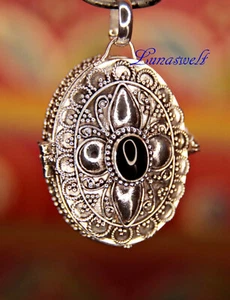 Zauberhaftes Medallion mit Onyx 925 Silber Handgeschmiedet zum öffnen - Bild 1 von 4