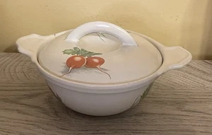 Vintage Descoware 5 Zoll weiß Emaille Gusseisen Topf Pfanne mit Deckel #18 Gemüsemuster - Bild 1 von 11