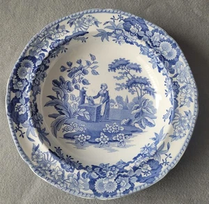 ANTIGUO PLATO DE SOPA SPODE PEARLWARE GIRL AT THE WELL AZUL TRANSFERENCIA IMPRESO C1820 - Imagen 1 de 4