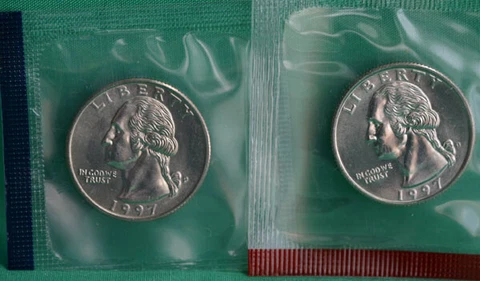 1997 P and D Washington Quarter TWO Coins from US Mint Uncirculated Set BU Cello Cover