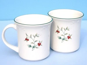 Pfaltzgraff WINTERBERRY 12 oz. Coffee Mugs Holly Berry Holiday - Set of 2 - NEW - Picture 1 of 4