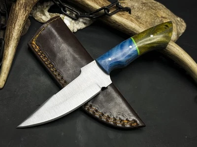 Cuchillo de caza táctico de camping de acero al carbono hecho a mano 10124 con funda de cuero Foto 1 de 4