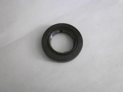 Sello de aceite de rueda delantera Kawasaki H1 nuevo stock antiguo (NOS) genuino Kawasaki Foto 1 de 4