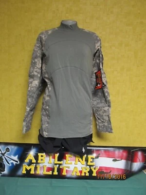 USGI ACU Massif Large Digital Camo Army Combat Shirt Flame Resistant ACS - Image 1 of 3