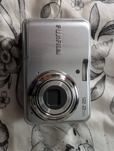 Fujifilm Digital Camera FinePix A235 12.2MP Silver Tested - Picture 1 of 5