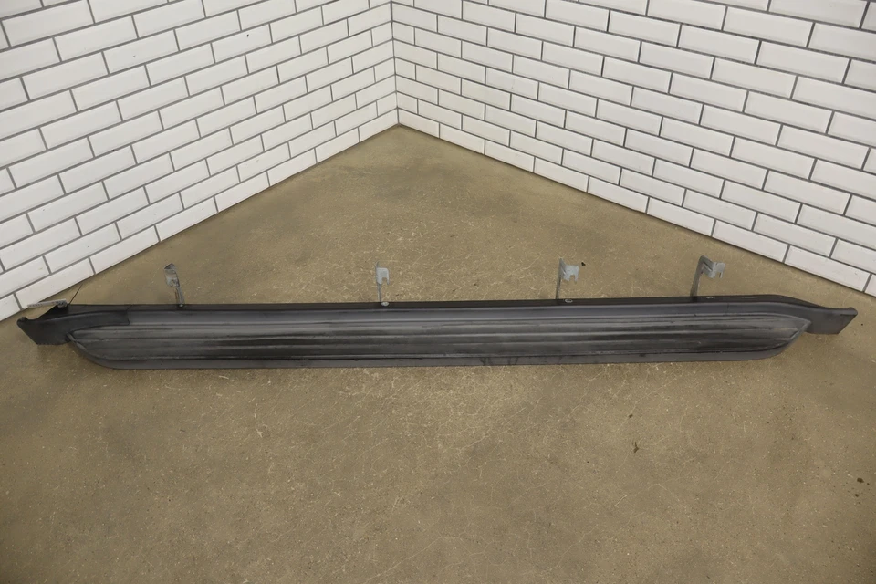 07-14 Chevy Suburban Driver tabla de correr texturizada izquierda/escalón lateral Foto 1 de 4