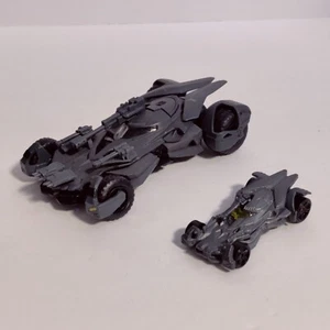 Jada Diecast Metal 1:32 Scale 2017 Justice League Movie Batmobile & Hot Wheels  - Picture 1 of 3