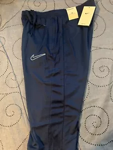 NIKE FOOTBALL SOCCER STANDARD DRI FIT LONG D. BLUE SHORTS SIZE M MEN NWT $42.00 - Picture 1 of 4