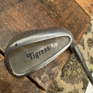 LYNX Tigress Single S/ P SW Sand Wedge Vintage 34” Ladies - Picture 1 of 8
