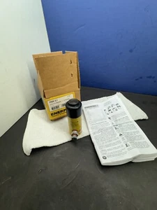 ENERPAC RW51 Hydraulic Cylinder Ram,5 ton,1" Stroke Same As RC51 Minus Coupler - Picture 1 of 4