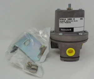Honeywell PP901A 1004 5 Pressure Reducing Valve - Picture 1 of 9