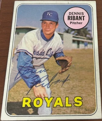 1969 Topps DENNIS RIBANT #463 🔥 Royals 🔥 GORGEOUS Autograph 🔥 Auto died 2023 - Image 1 of 2